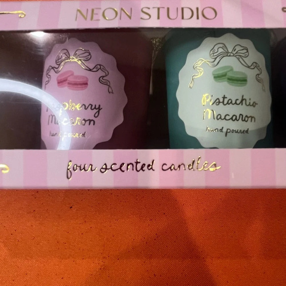 Scented Candle Set - Pink, Green, Blue, White - Picture 9 of 16